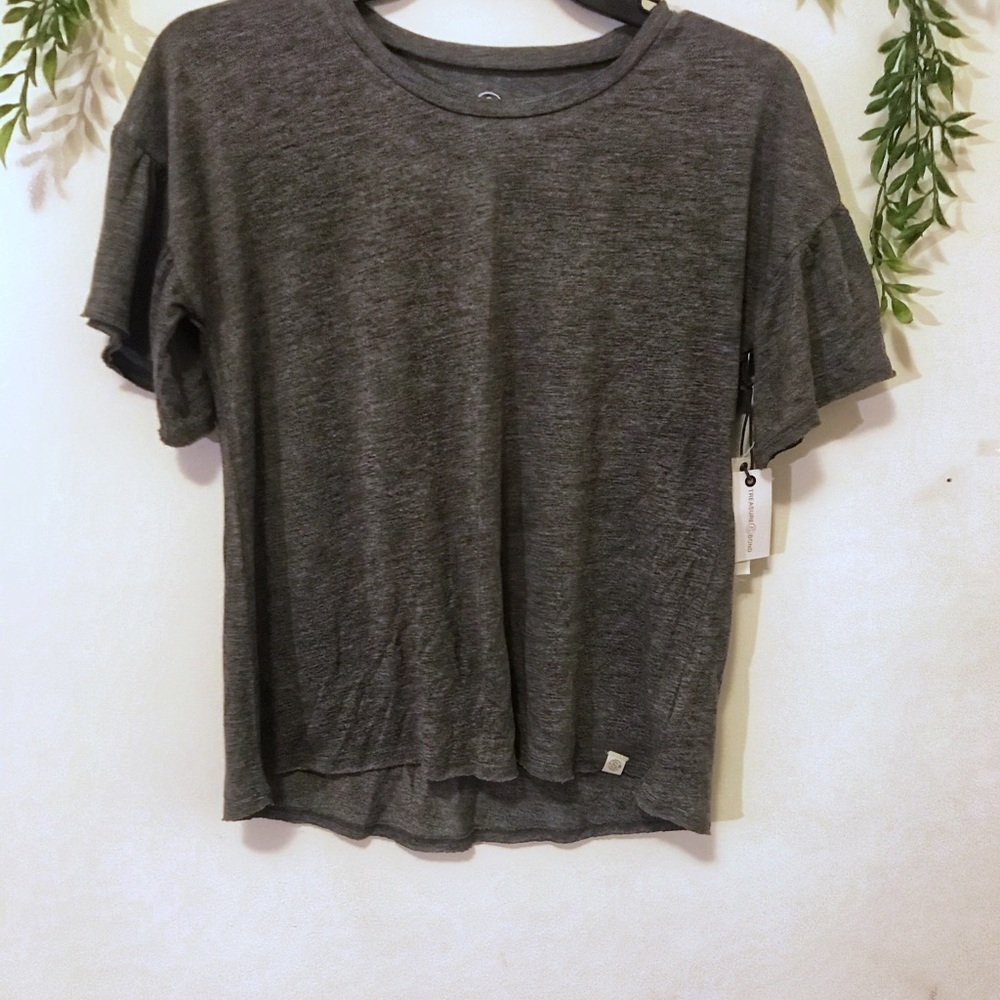 Treasure and Bond Gray Ruffle Sleeve Tee